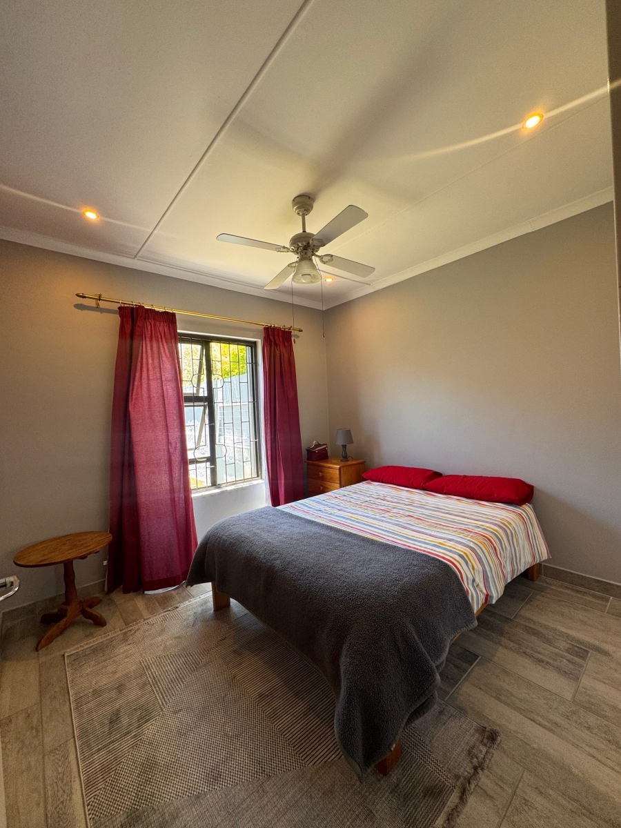 To Let 2 Bedroom Property for Rent in Strand South Western Cape